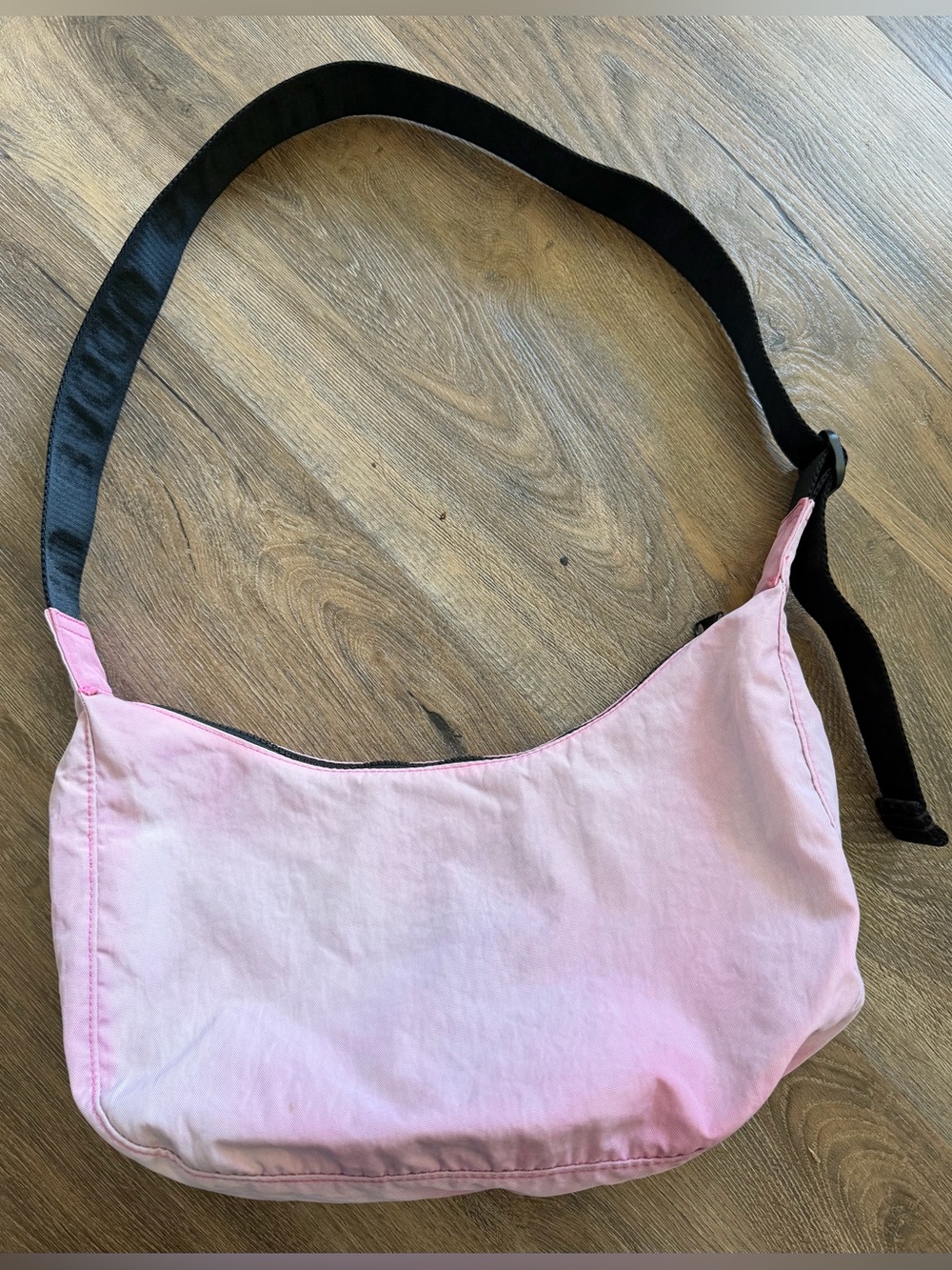Baggu Medium Nylon Crescent Bag Pink Ombré